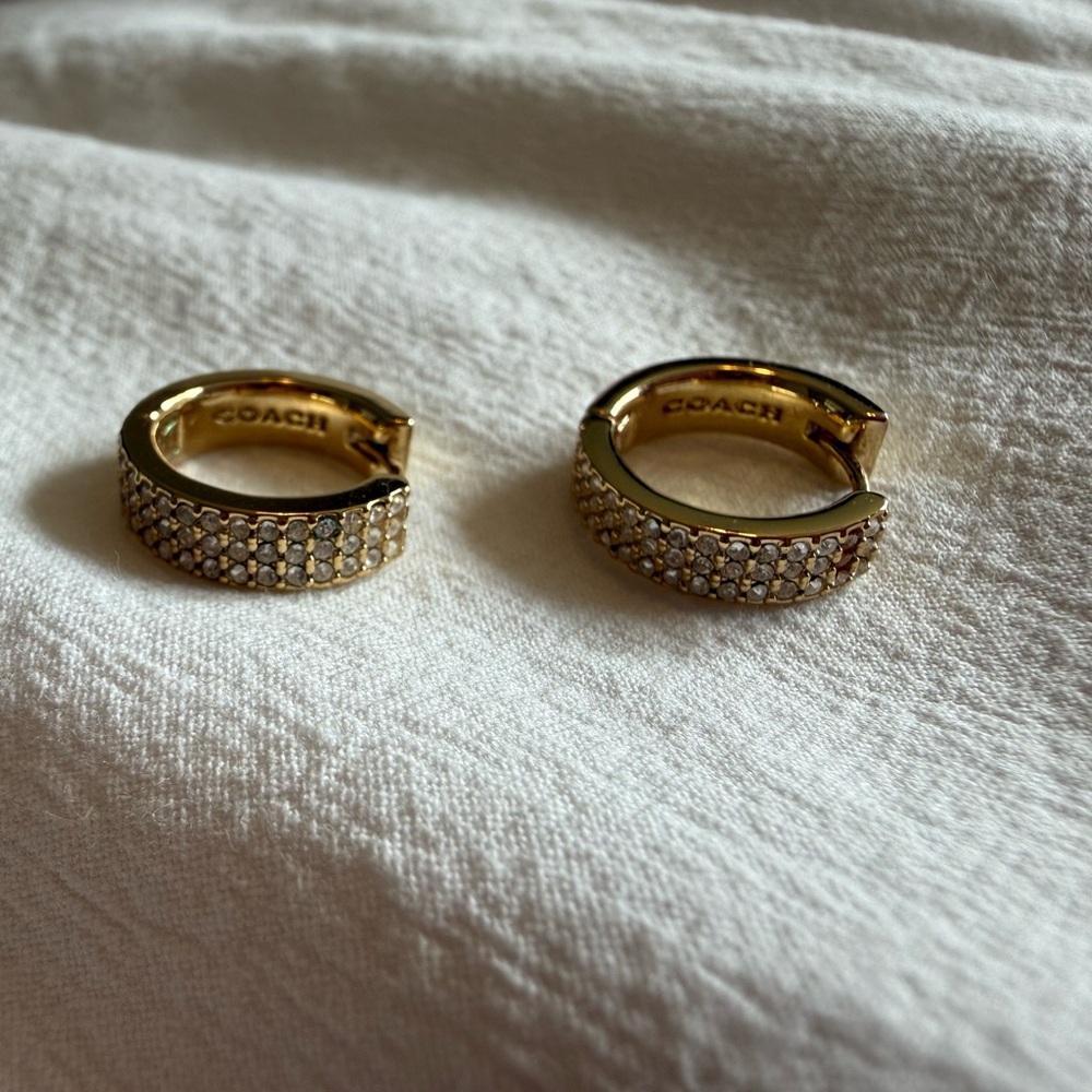 Coach Gold Pavé Crystal Hoop Earrings - Gold